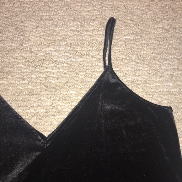 NWOT Old Navy Top - Picture 2 of 3